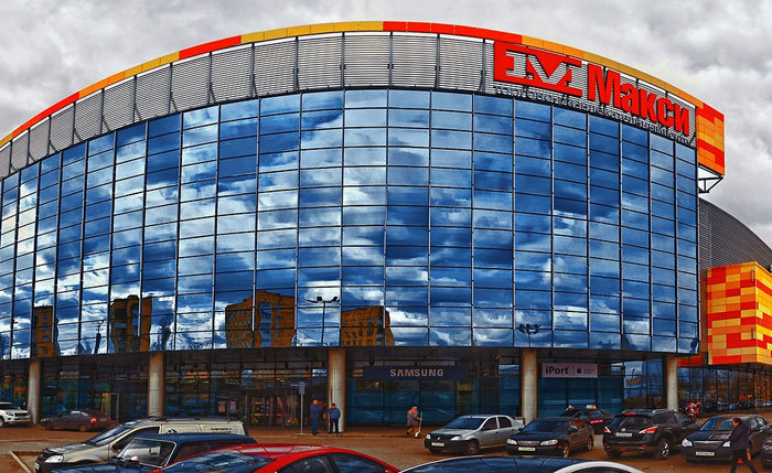 «Макси» - самый большой торгово-развлекательный центр Смоленска
