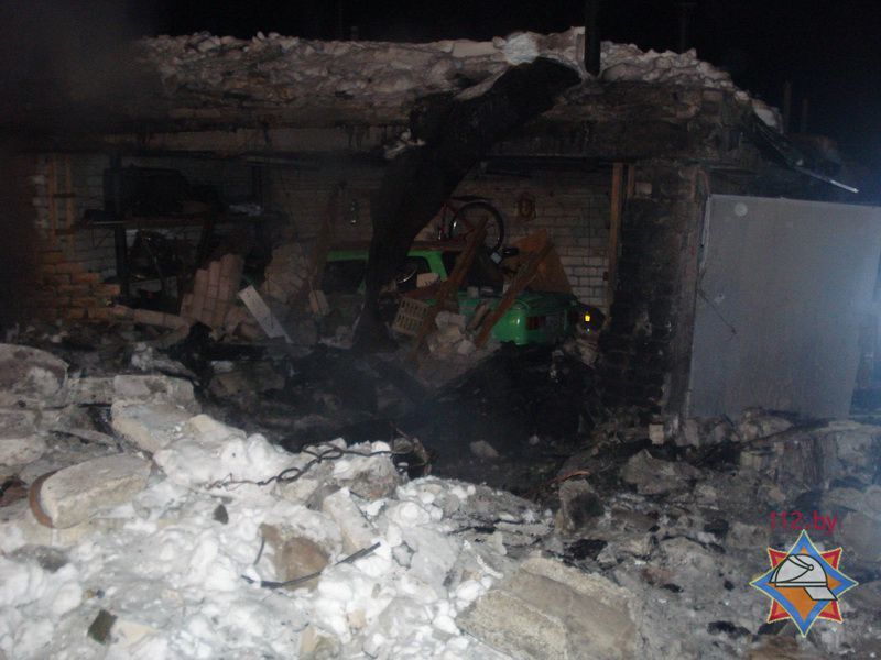 Взрыв в гаражном кооперативе в Орше: трое пострадавших - фото