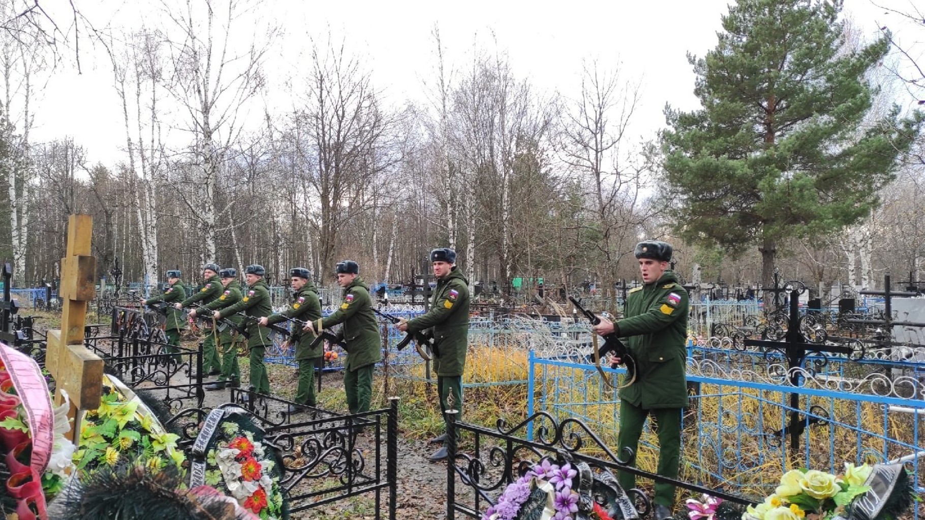 Сколько погибло мобилизованных на украине. Пачелма похороны Шишкина. Пенза похороны военных. В Незе простились с мобилизованными.