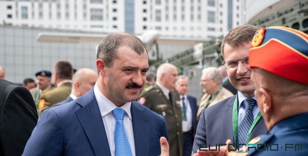 Виктор Лукашенко и Николай Карпенков стали генералами