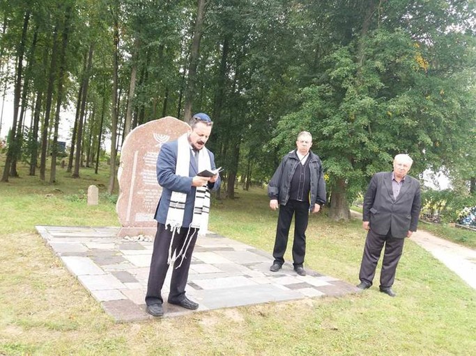 Жители Смолевичского района хотят увековечить память о гетто, где погибли 2000-3000 человек