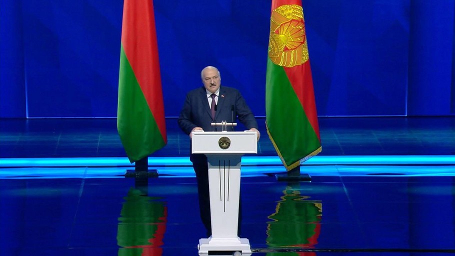 Лукашенко предложил Польше выдать Павла Латушко в обмен на Анджея Почобута