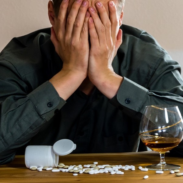 Почему нельзя пить алкоголь после операции — пяти основных причин