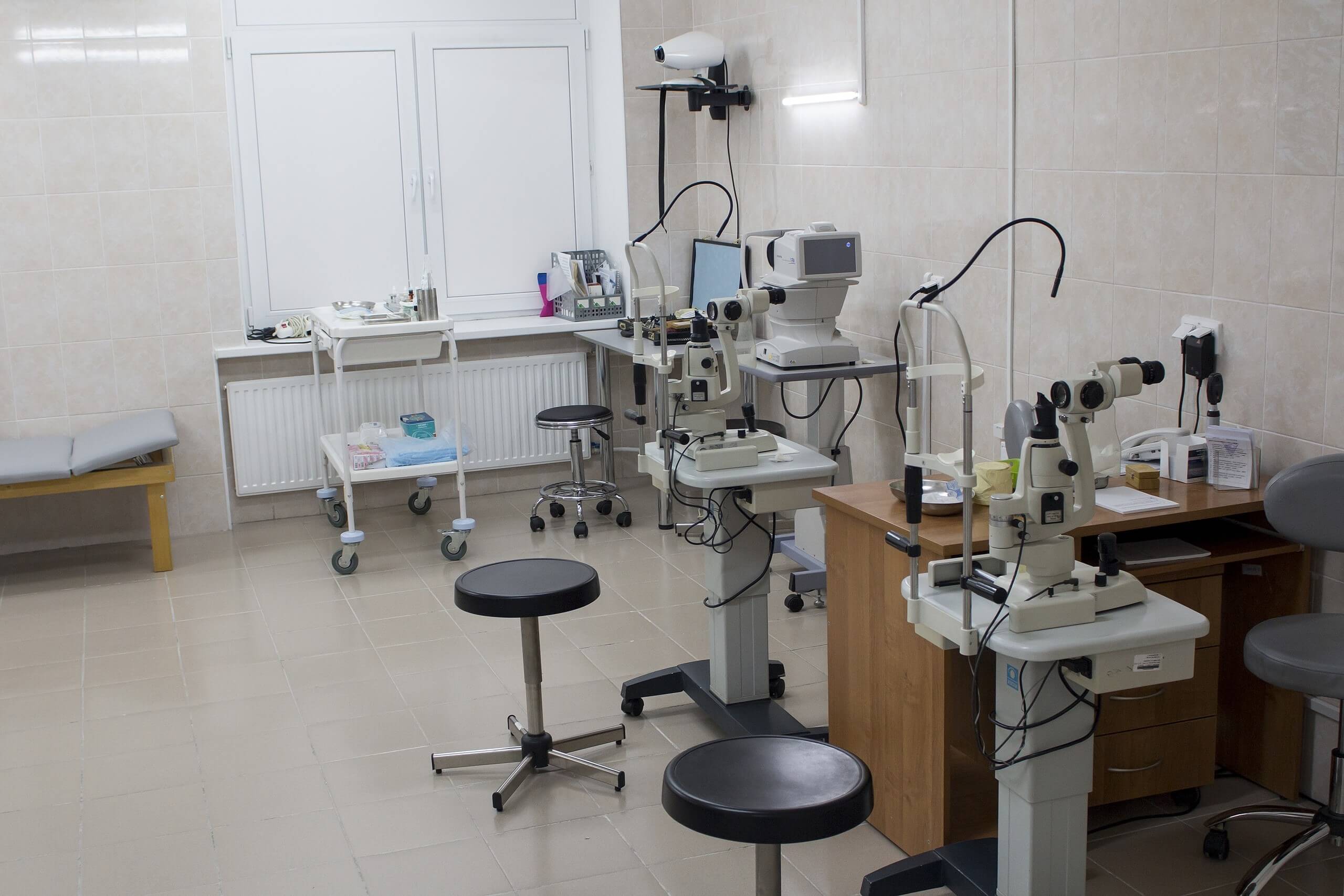 Глазные отделения больницы 2. Марченко 12 офтальмологическое отделение. Республиканская больница Улан-Удэ глазное отделение. Офтальмологическое отделение Шатура. Больница 52 глазное отделение в Москве.