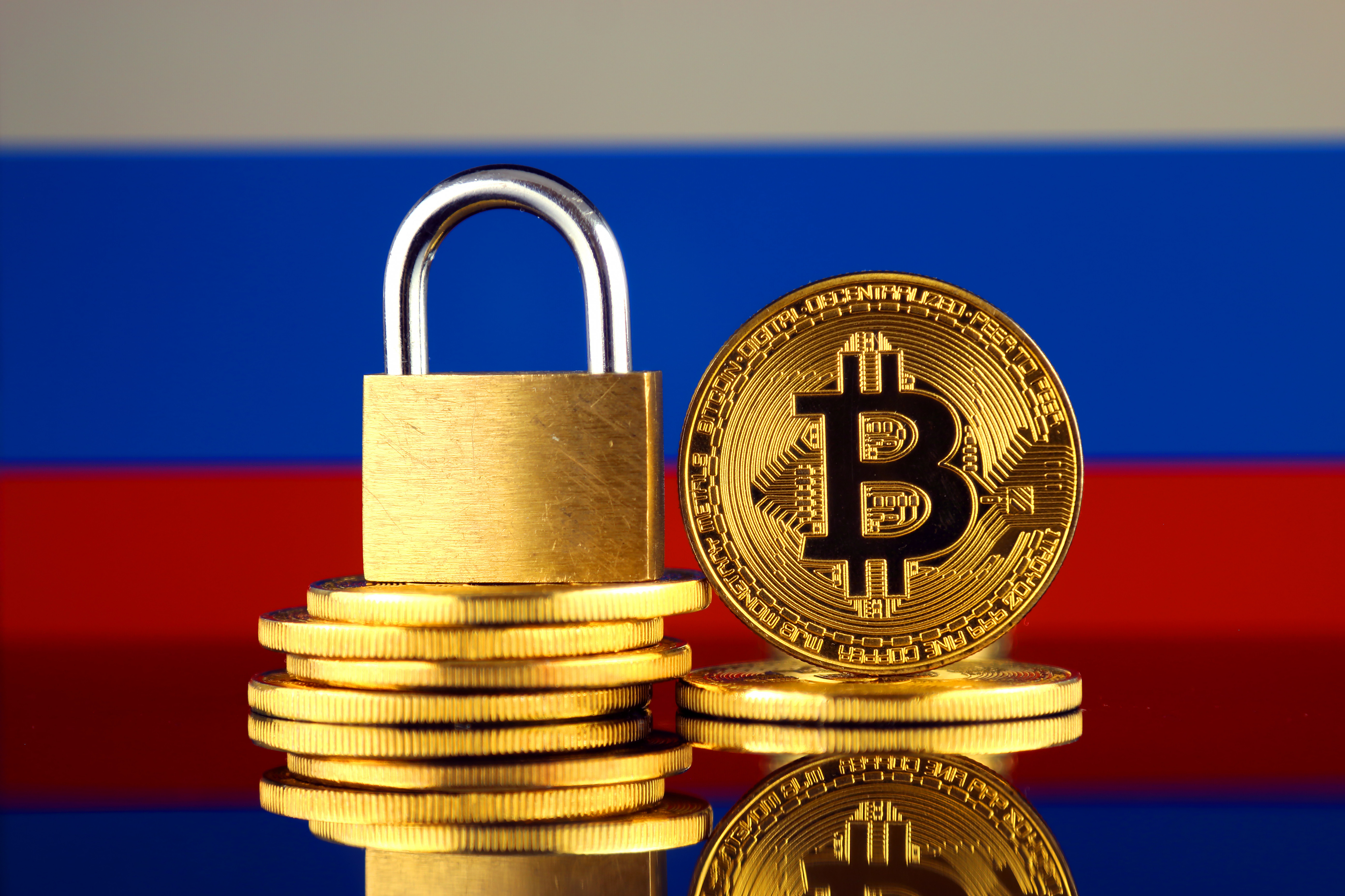 Россияне предпочитают криптовалюту наличным?