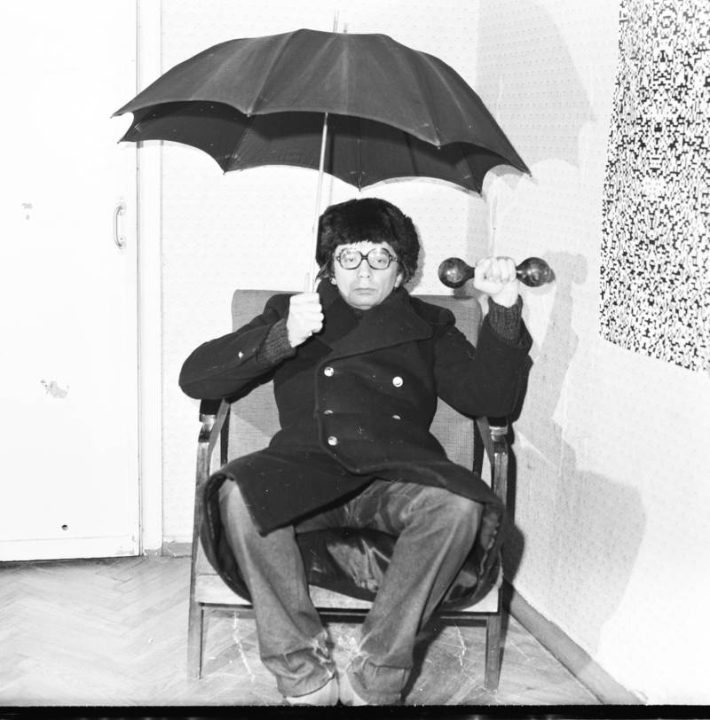Андрей Монастырский. Из серии Георгия Кизевальтера «Любишь меня, люби мой зонтик»