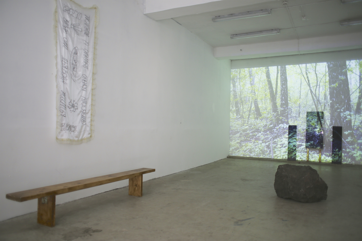 Выставка Ирины Петраковой «Объясните это тёмным» в Центре «Красный»