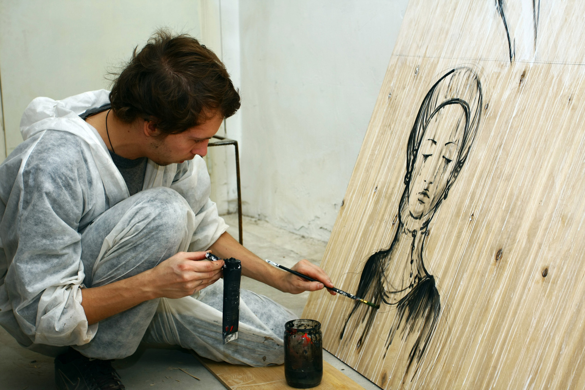 Выставка Анатолия Гайдука «Криштоф (Х)олевич: живопись, графика, инсталляция» в галерее «XI комнат»