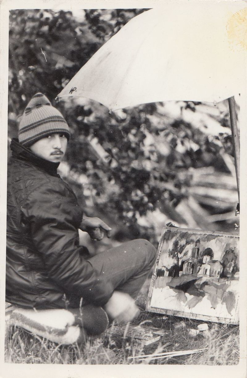 Валерий Хасанов на пленэре в деревне Серебрянка, 1985 год