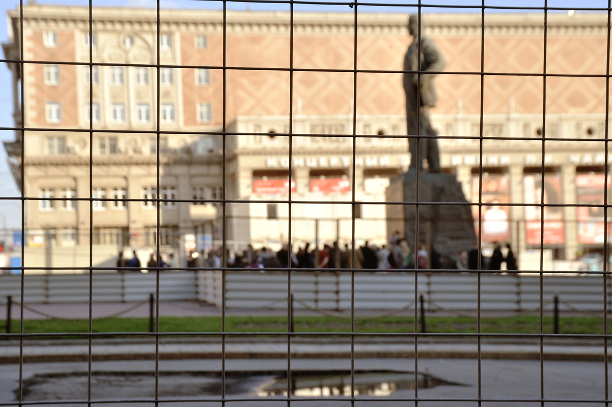 Маяковские чтения в Москве на Триумфальной площади и на Миуссах