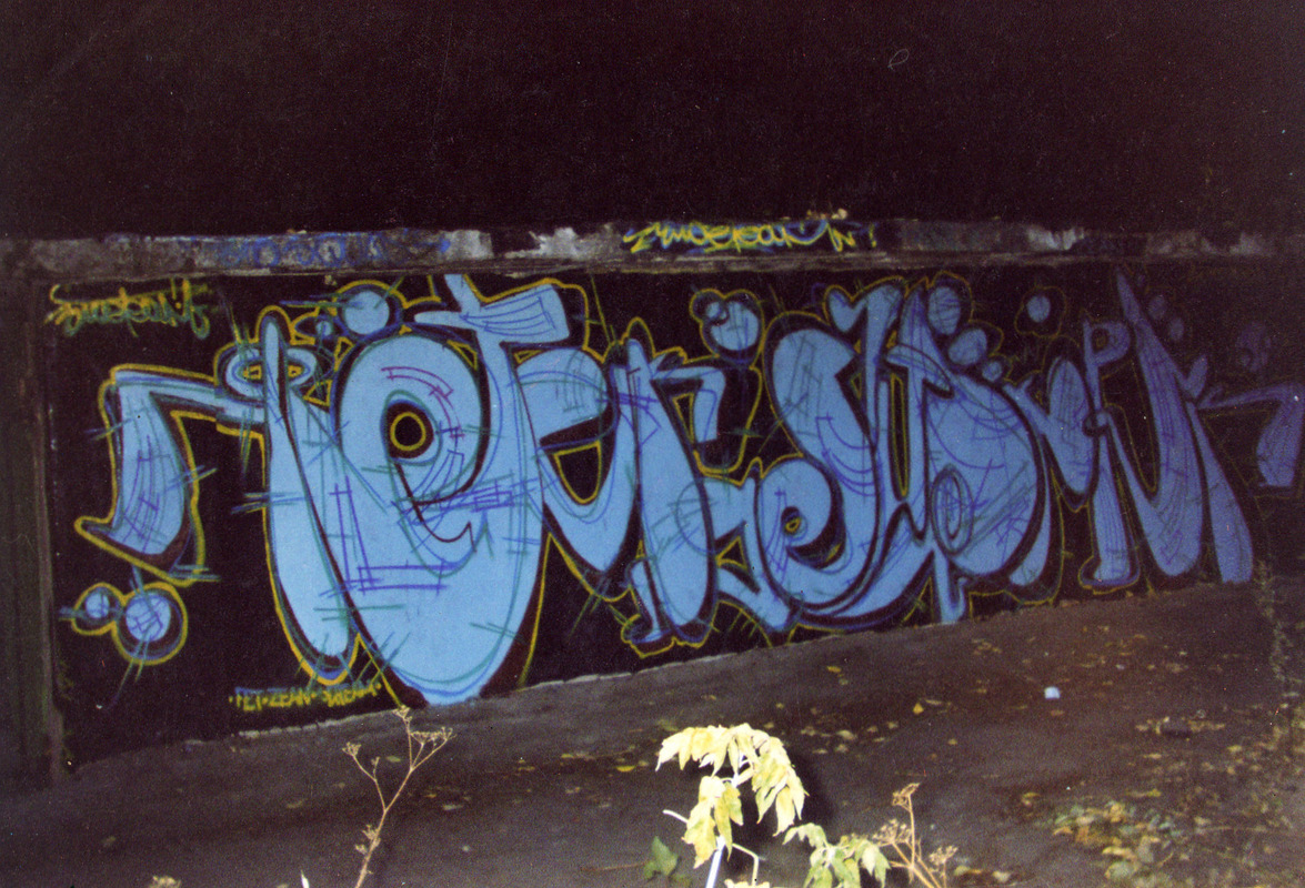 Граффити художников Fet и Zeaner за 2002 год