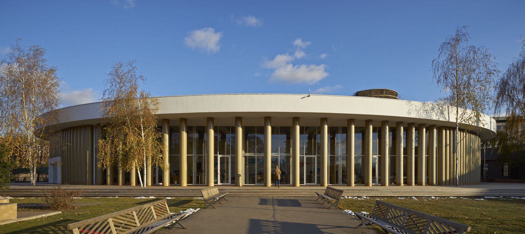 Павильон Музея «Гараж» в Парке Горького по проекту архитектора Шигеру Бана