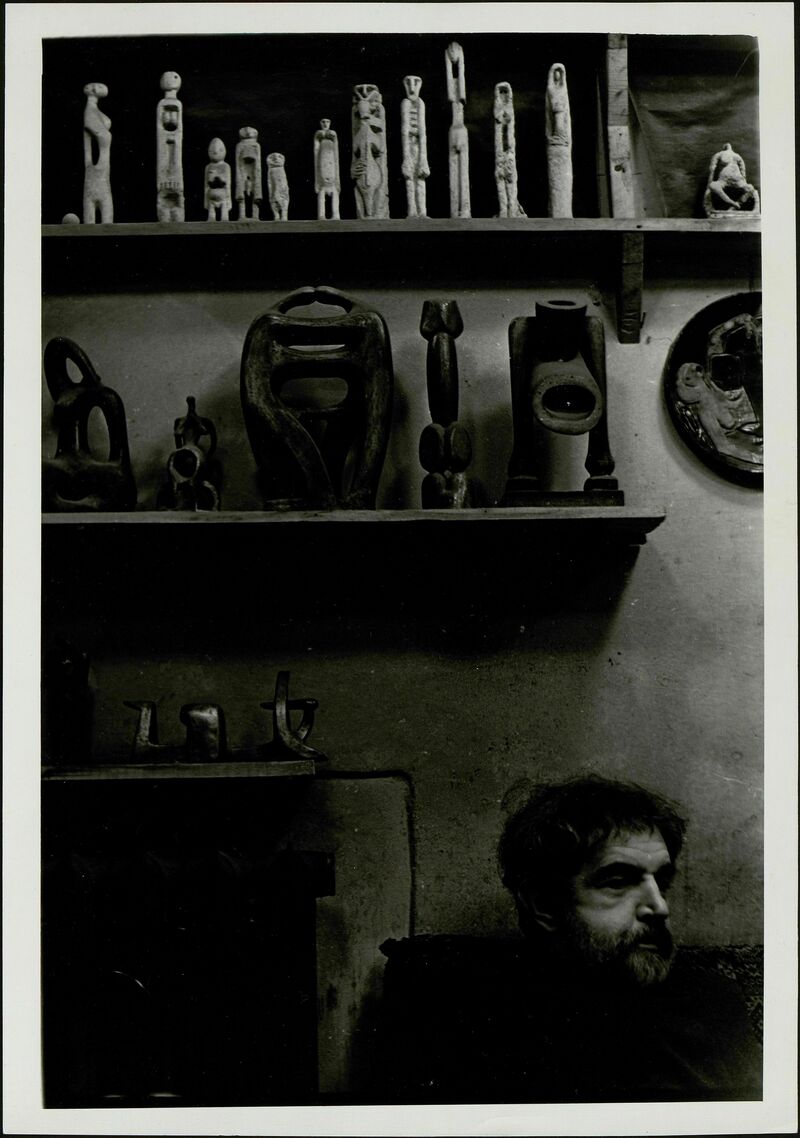 Sculptor Vadim Sidur. Moscow, 1982