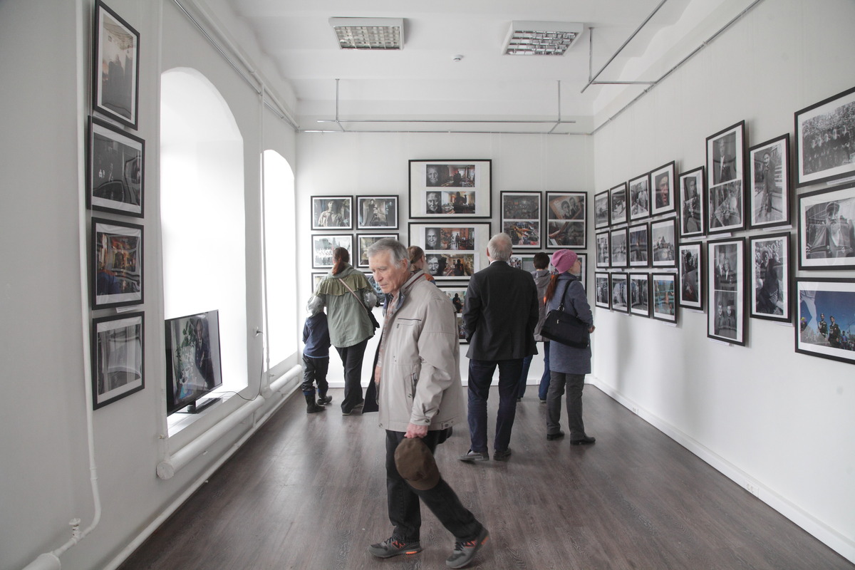Открытие выставки «Фотопамять как инструмент перемен / „Хотят ли русские войны?!“»