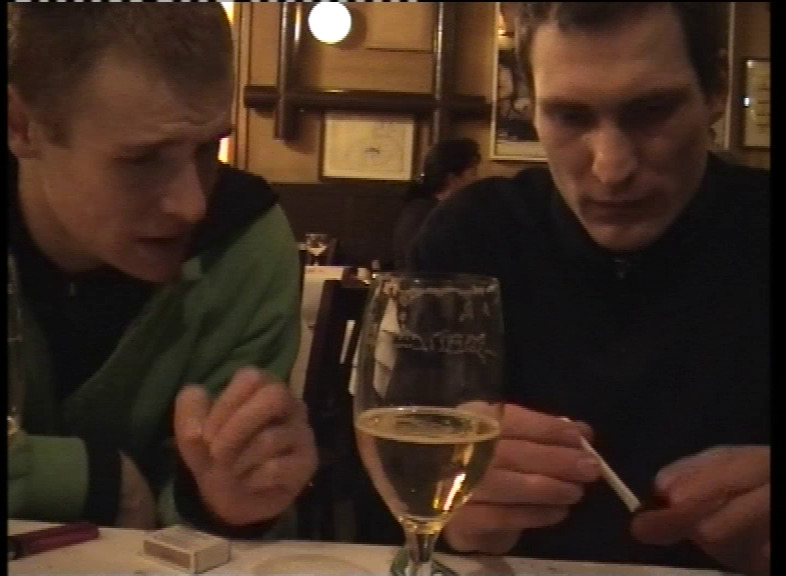 Пётр Быстров и Павел Митенко в берлинском ресторане