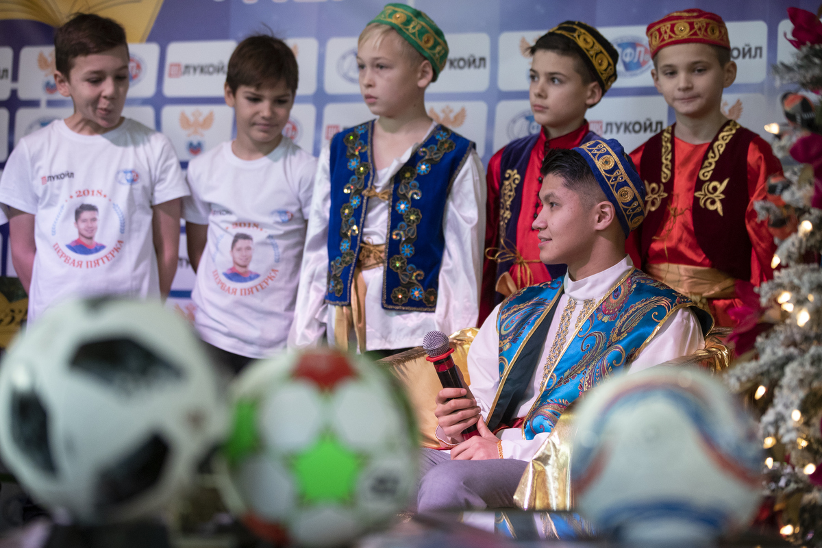 Первая пятерка награда футбол. Детский футбольный турнир в Сочи 2014.