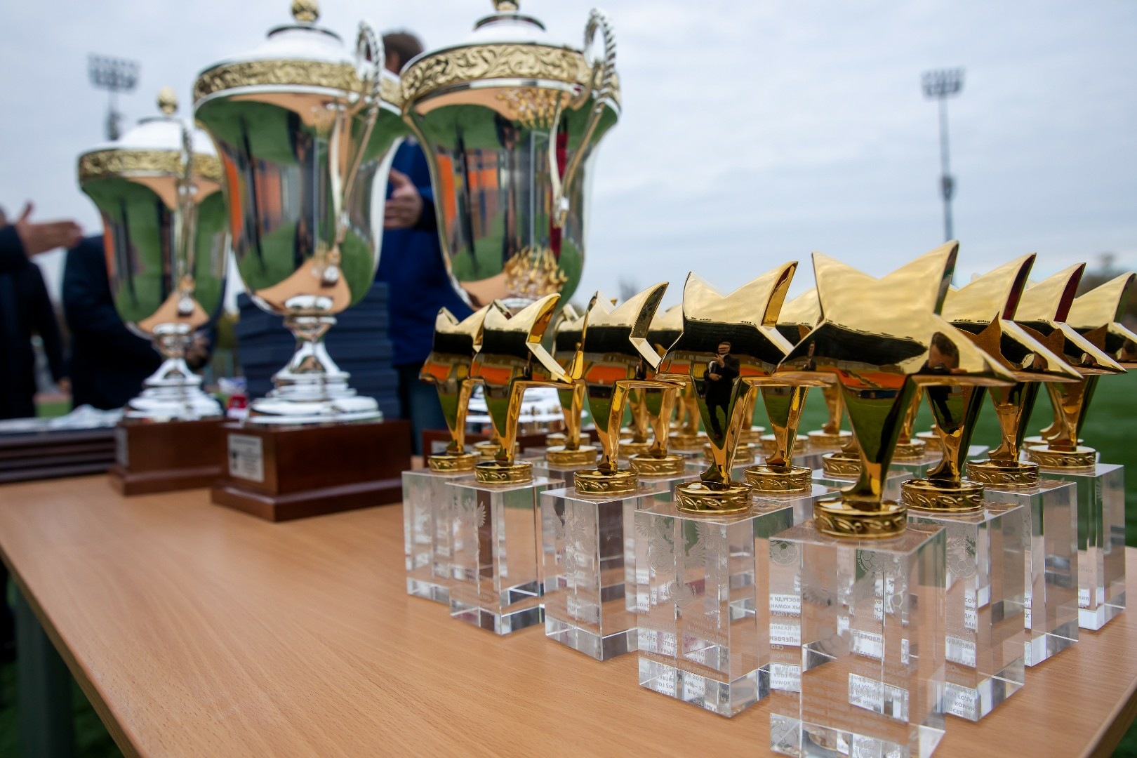 Фото Кубка МРО Северо Запад. Золотое кольцо победитель по футболу 2021 года. Трофеи за 3 место в первенстве по Республике Татарстан.